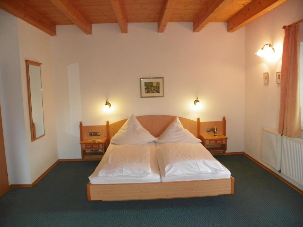 Landhotel Steigerwaldhaus Burghaslach Habitación foto